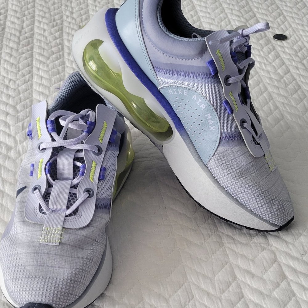 Nike Air Max 2021 SIZE 7Y